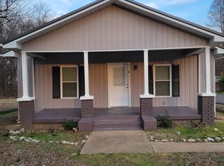 1013 Dunlap St #A, Paris, TN 38242