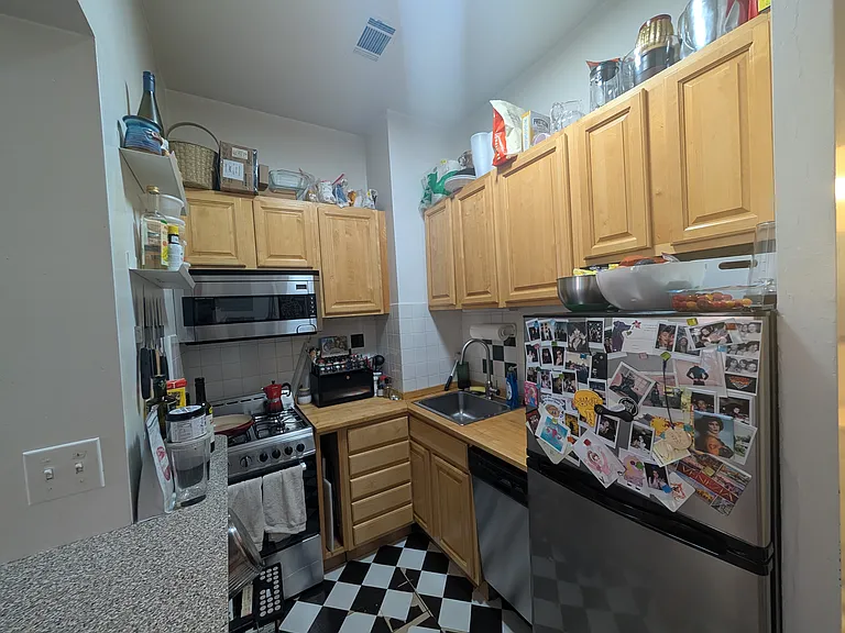 343 W 87th St #10 — Photo 12