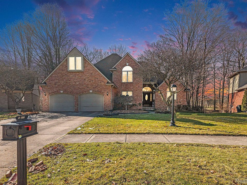 1st image of 38277 River Park Dr