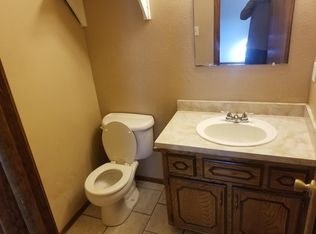 2124 Meandering Way, Ada, OK 74820