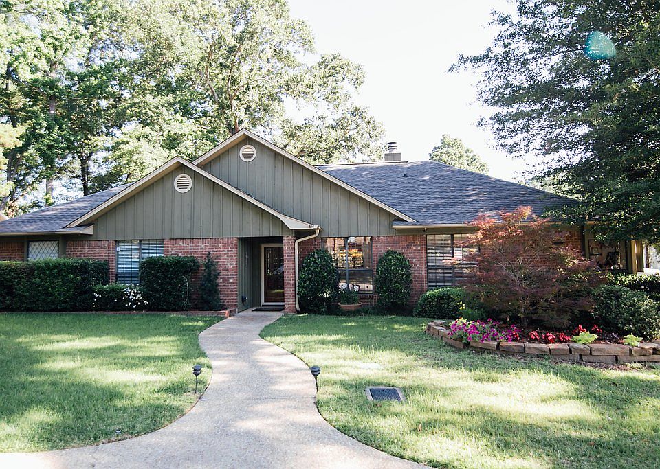 1st image of 6110 Stoneleigh Dr