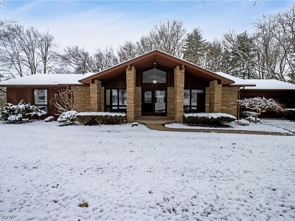 1st image of 1580 Saunders Dr
