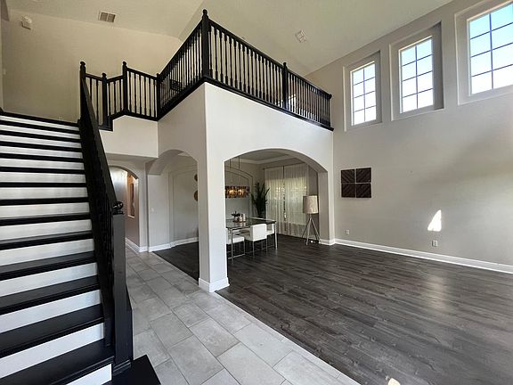 5th image of 11068 Summerspring Lakes Dr