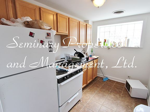 4th image of 2509 W Winona St