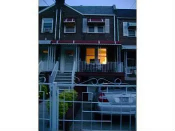 2078 Turnbull Ave photo 1
