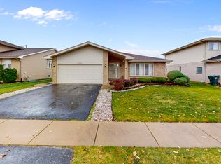17942 Poplar Ln, Country Club Hills, IL