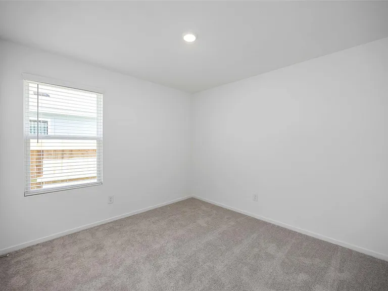 4930 Valencia Frst — Photo 16