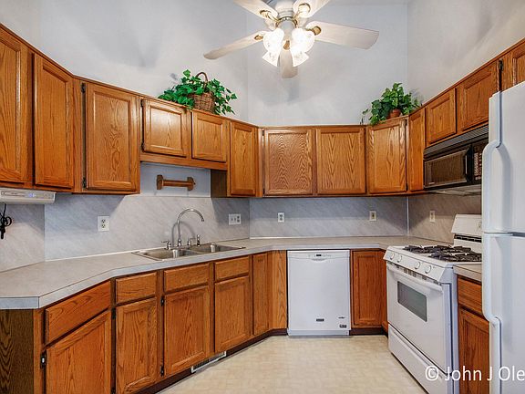 4th image of 2638 Falcon Pointe Dr NW #5