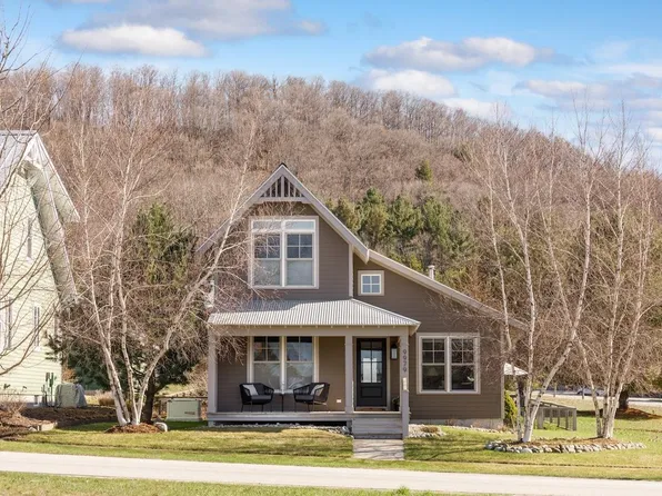 9979 W Michigan St, Empire, MI 49630