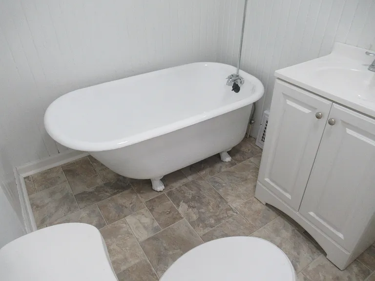 14 Elm St — Photo 11