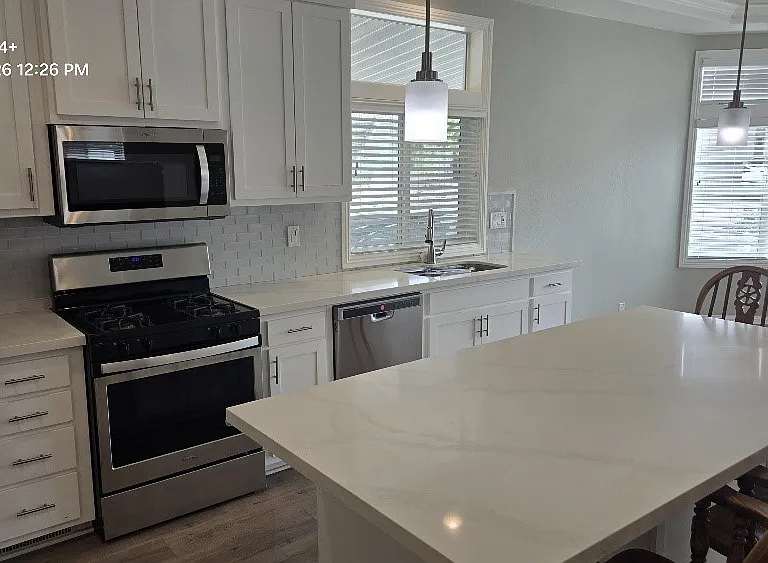 1361 Shadowglen Way — Photo 2