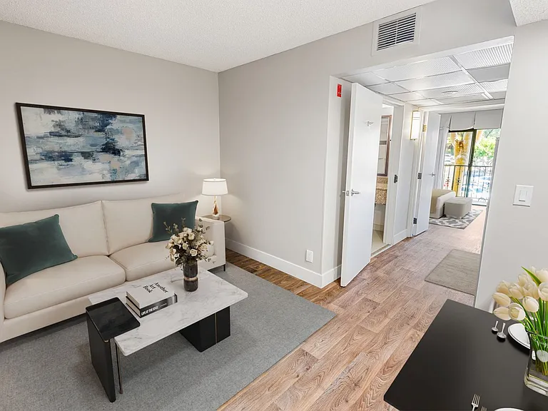 Bella Vista- — Photo 12