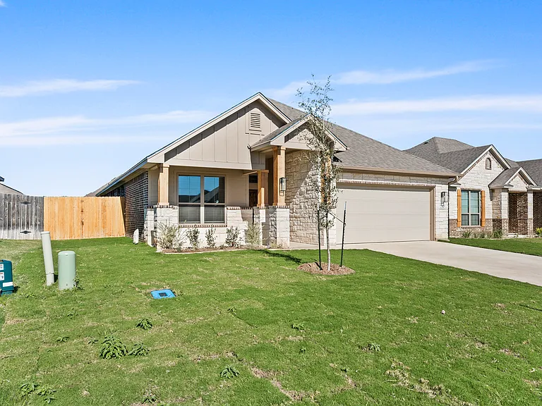 7310 Caladium Dr — Photo 1