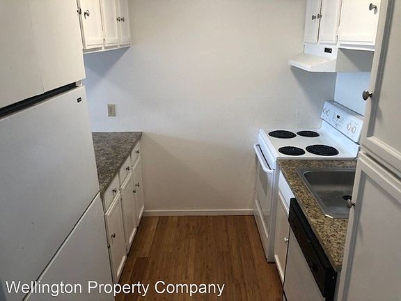 2nd image of 1245 Kearny St APT 1B