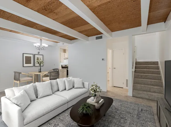 1550 Center Road #45, Novato, CA 94947