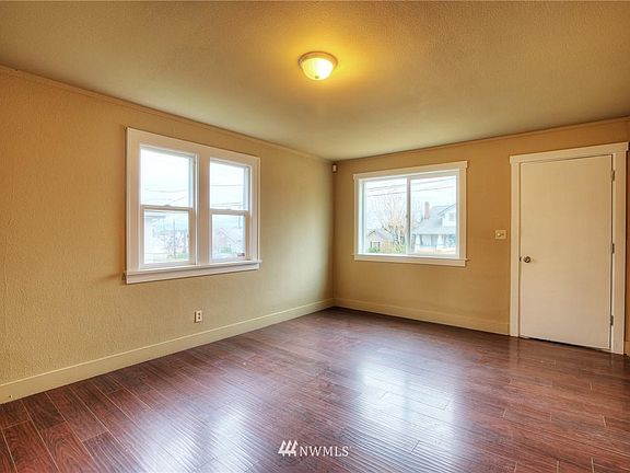 4th image of 4820 S Thompson Ave