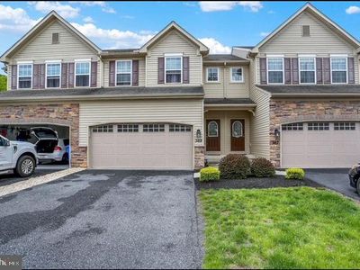 369 Weatherstone Dr, New Cumberland, PA, 17070