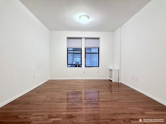 3rd image of 44 Bennett Ave APT 1F
