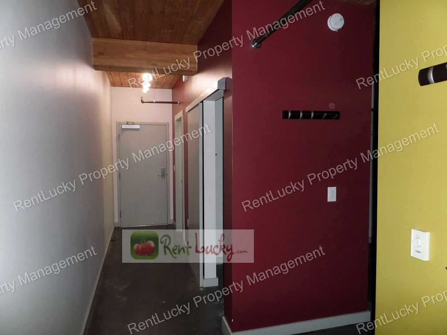Super Unique & Cool 1-Bedroom Condo in Veer Lofts in South Lake Union! — Photo 3