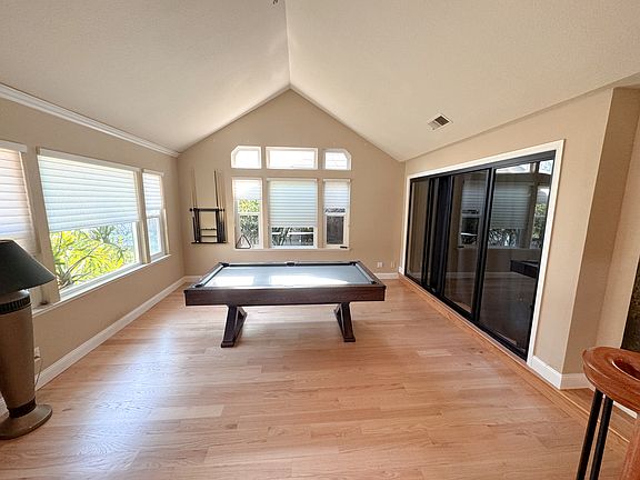 4th image of 909 Clipper Ln Room A