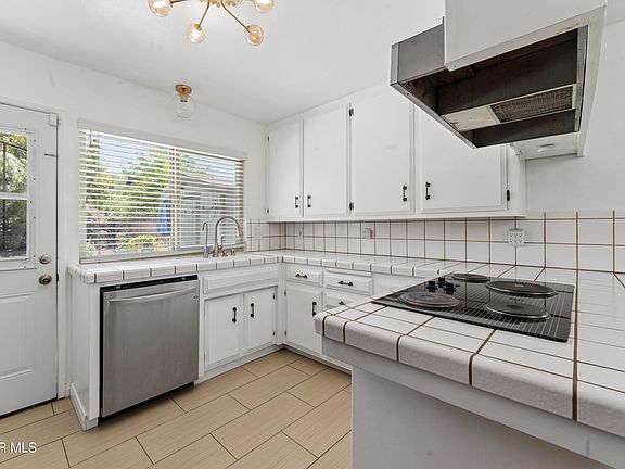 5th image of 44830 Lorimer Ave