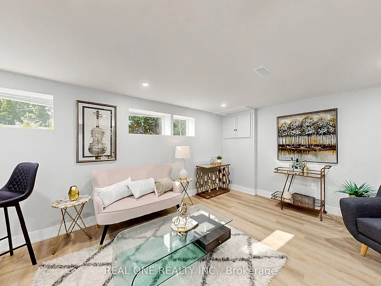 49 Bayview Pkwy #BASEMENT — Photo 6