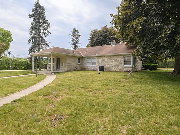 4th image of 9610 N Cedarburg ROAD