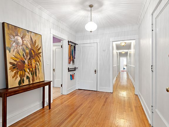 2nd image of 5483 S Hyde Park Blvd #4