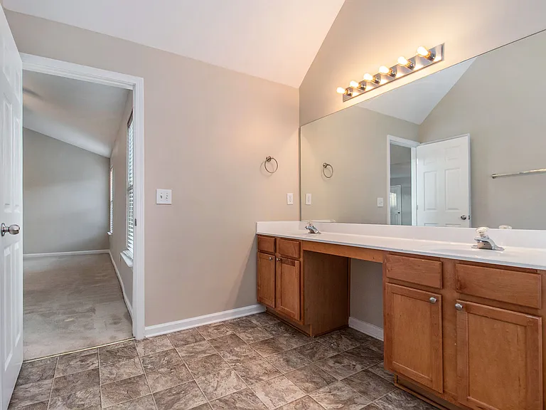 395 Sugarberry Ln — Photo 25