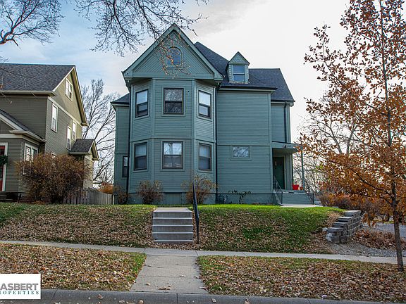3rd image of 4923 Cass St #4