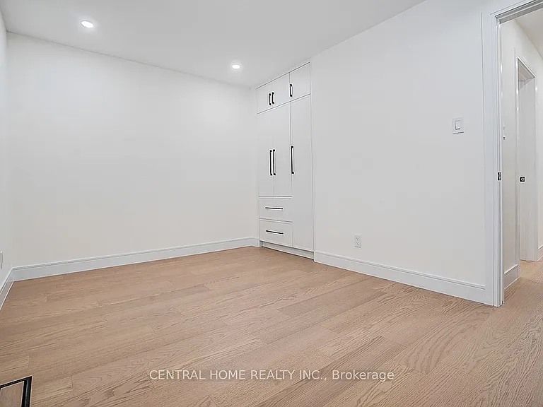 23 Bakerdale Rd — Photo 17