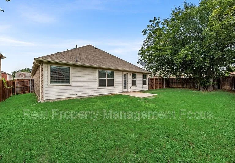 5037 Diamond Peak Ct — Photo 29