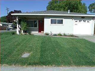 1st image of 160 Carnegie Dr