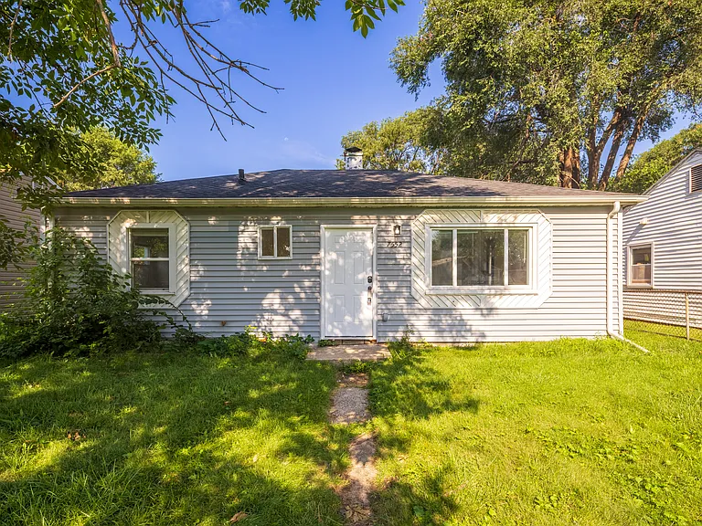 7552 Beech Ave — Photo 1