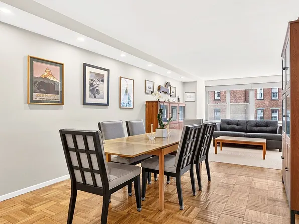 15 W 72nd St APT 8E, New York, NY 10023