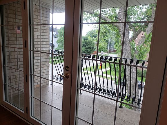 4th image of 3206 Kenilworth Ave APT 3B