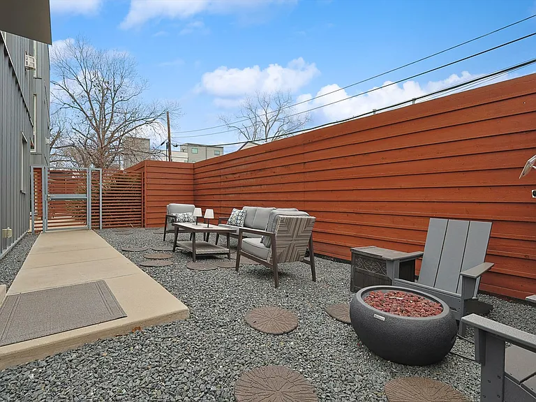 2706 Throckmorton St #D — Photo 18