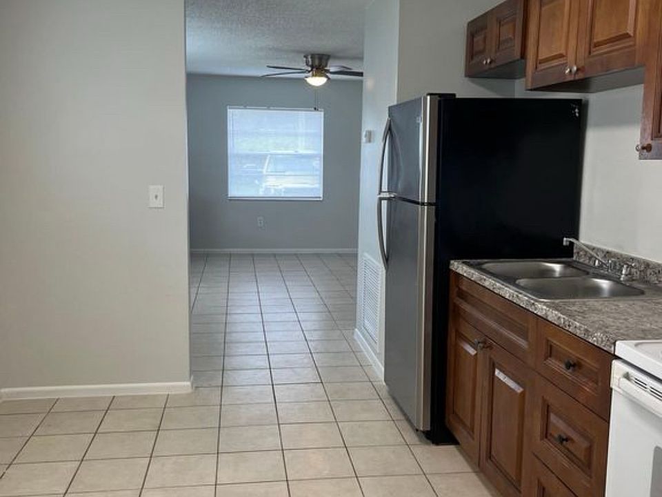 1st image of 418 39th St E #A