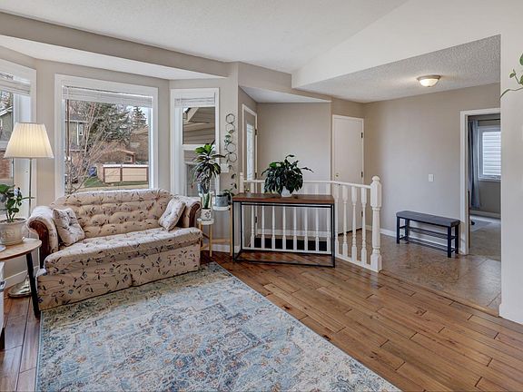 2nd image of 2040 Morris Rd SE