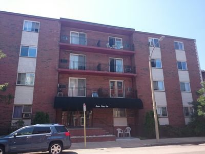 761 E 6th St APT 9, South Boston, MA, 02127