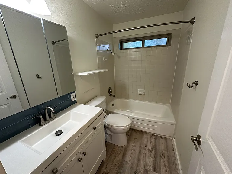 2810 Madison St — Photo 6
