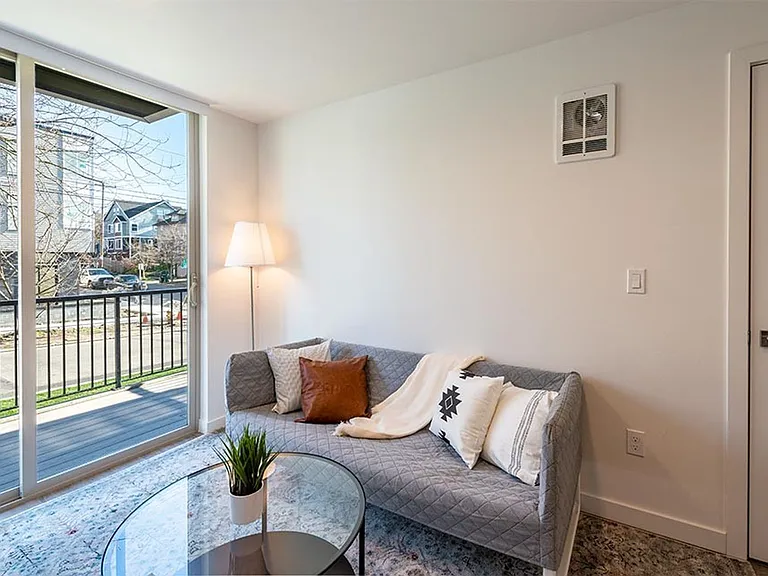 Sienna Apartments — Photo 1