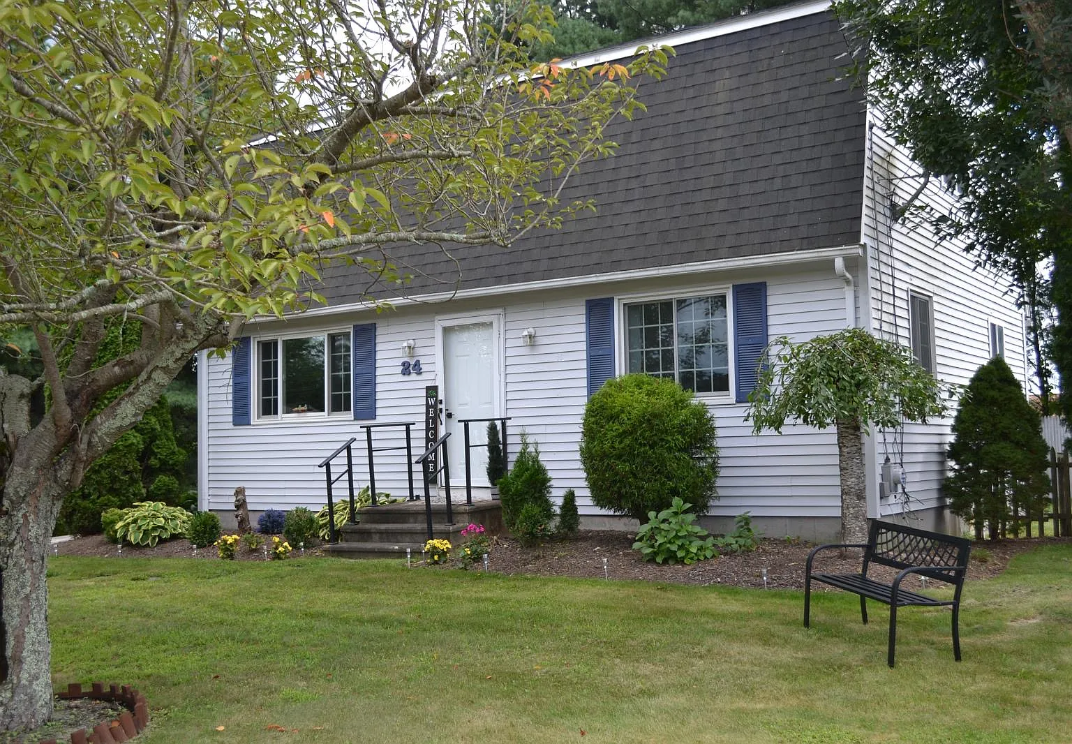 4 bed, 1300 sqft, $3,300 — Photo 1