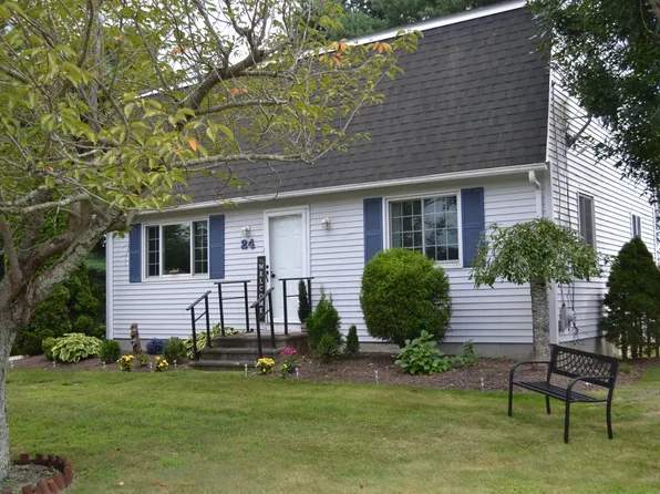 24 Longbow Dr, West Warwick, RI 02893