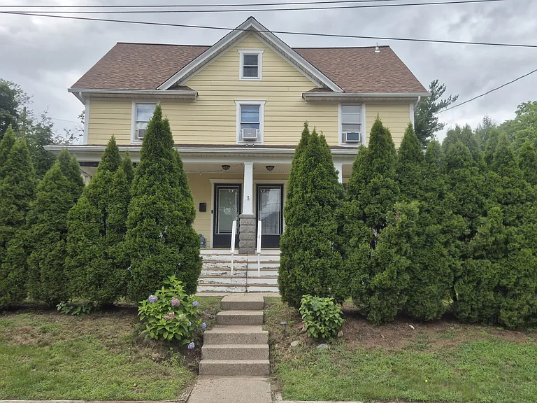 18-20 Somerville Rd #1 — Photo 1