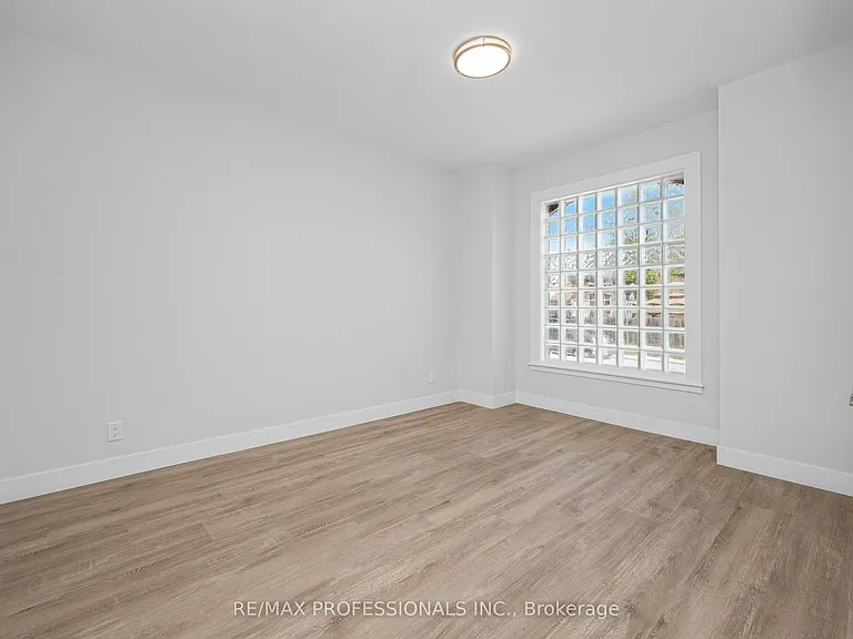388 Wilson St #1 — Photo 13
