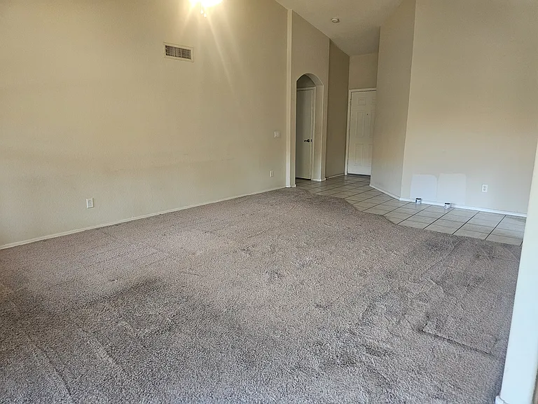 1162 W Cindy St — Photo 7