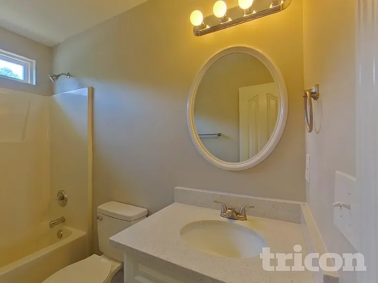 12724 Deaton Hill Dr — Photo 15