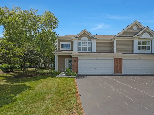 1535 E Chivalry Ct, Palatine, IL 60074