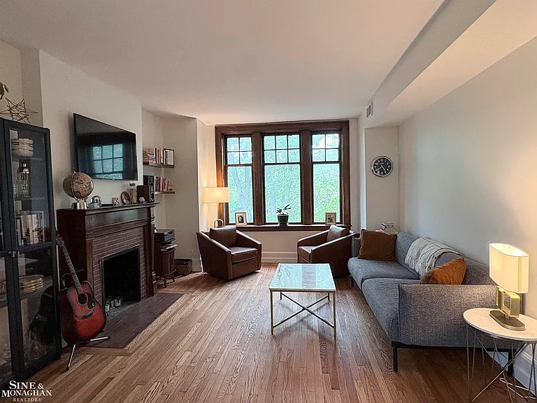 659 W Canfield St #5 — Photo 5